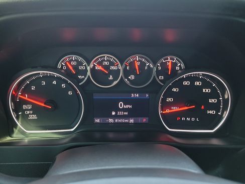 Used 2020 Chevrolet Silverado 1500 LT w/ Texas Edition AWD/4WD image 18