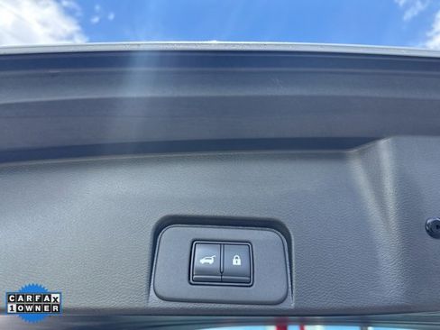 Certified 2022 Nissan Rogue Platinum w/ Head-Up Display Package image 20