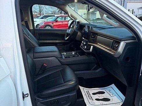 Used 2024 Ford Expedition Max XLT AWD/4WD image 18