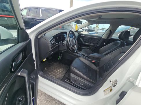 Used 2023 Volkswagen Jetta SEL FWD image 11