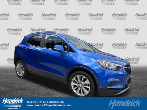 Used 2018 Buick Encore Preferred FWD image 1