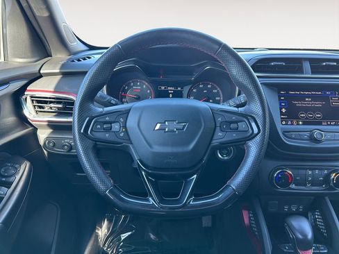 Used 2023 Chevrolet TrailBlazer RS AWD/4WD image 14