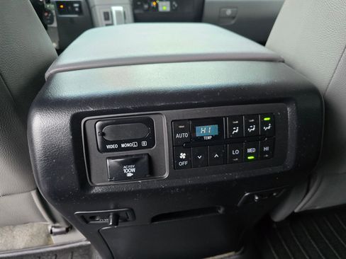 Used 2008 Toyota Sequoia Limited image 20