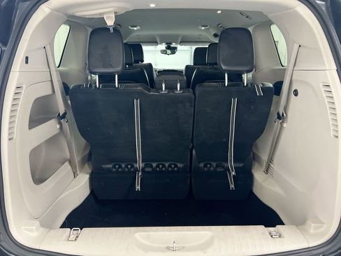 Used 2024 Chrysler Pacifica Touring-L image 24