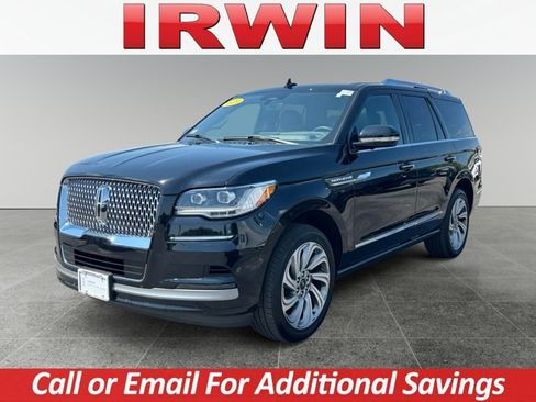 Used 2023 Lincoln Navigator Reserve AWD/4WD image 1