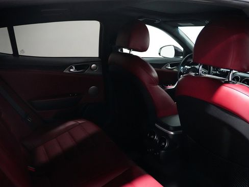 Used 2021 Kia Stinger GT2 image 15