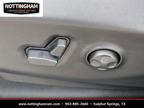 New 2026 Chrysler Pacifica Select image 22