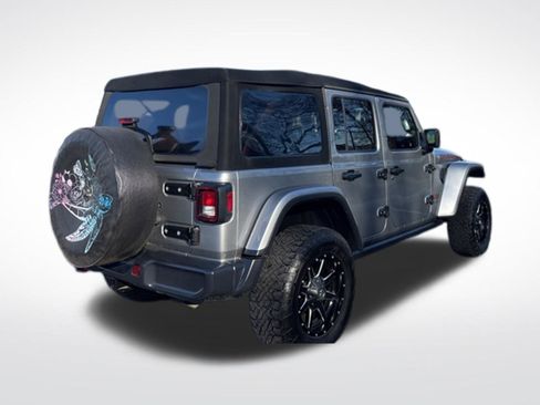 Used 2018 Jeep Wrangler Unlimited Rubicon AWD/4WD image 4