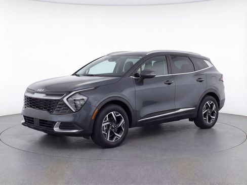 Used 2025 Kia Sportage LX FWD image 3