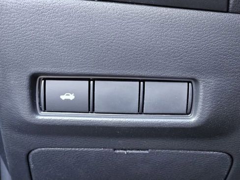 New 2026 Nissan Sentra SR w/ Floor Mat Package image 19