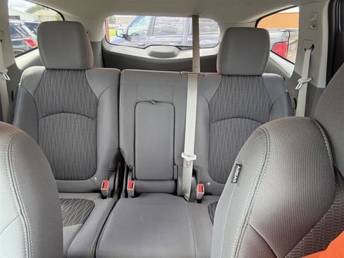 Used 2017 Chevrolet Traverse LT AWD/4WD image 16