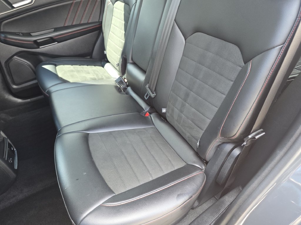 Used 2021 Ford Edge ST-Line AWD/4WD image 20