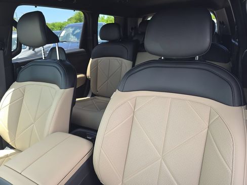 New 2027 Kia Telluride EX FWD image 23