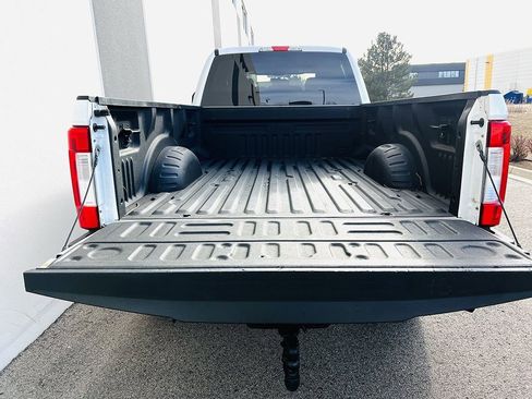 Used 2017 Ford F350 XLT image 23