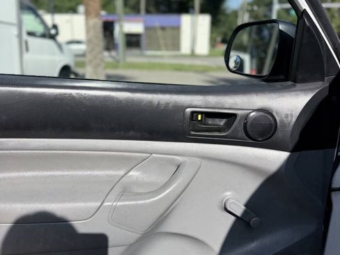Used 2012 Toyota Tacoma 2WD Regular Cab image 14
