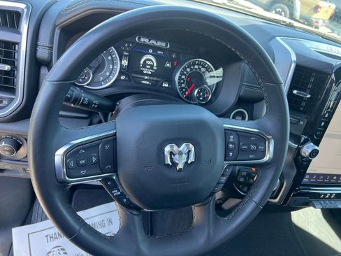 Used 2025 RAM 1500 Laramie AWD/4WD image 16