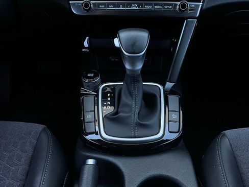 Used 2025 Kia Seltos S image 22