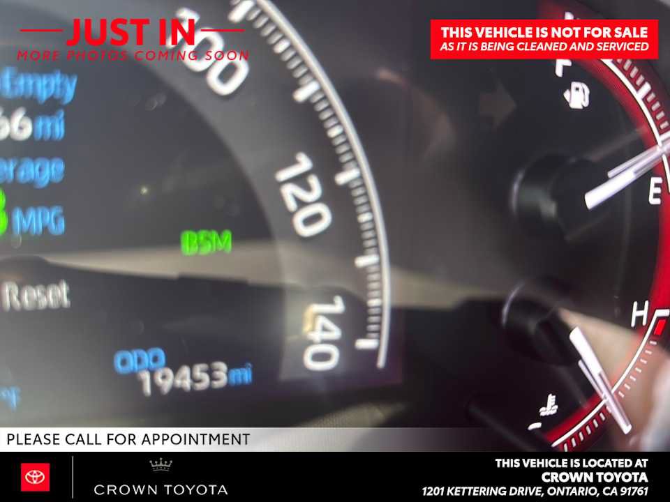 Used 2023 Toyota RAV4 XLE Premium FWD image 10