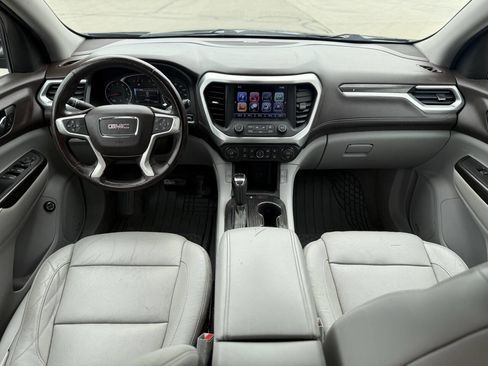 Used 2017 GMC Acadia SLT image 26