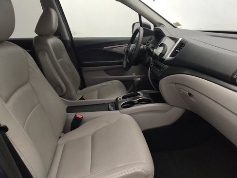 Used 2018 Honda Pilot EX image 21
