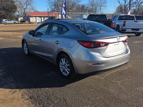 Used 2016 MAZDA MAZDA3 i Touring image 5