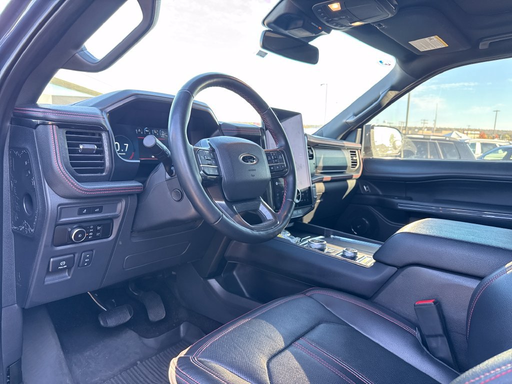 Used 2023 Ford Expedition Limited AWD/4WD image 14