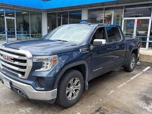 Used 2020 GMC Sierra 1500 SLE w/ SLE Value Package AWD/4WD image 1
