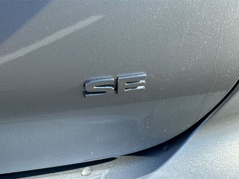 Used 2024 Mitsubishi Outlander FWD image 11