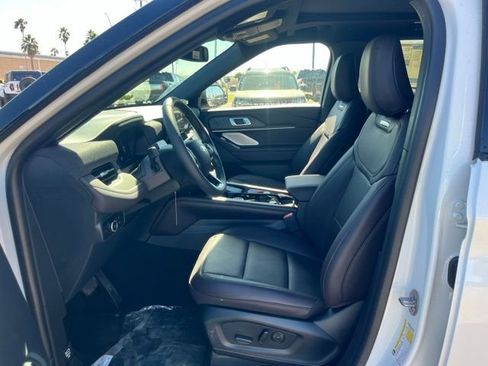 New 2026 Ford Explorer Platinum AWD/4WD image 15