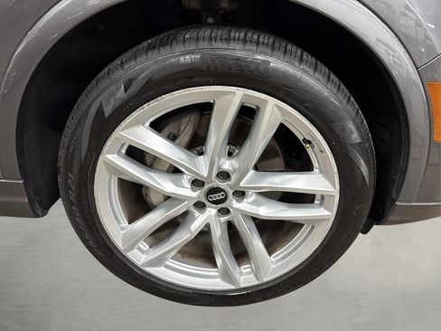 Used 2018 Audi Q7 3.0T Prestige w/ Prestige Package image 15
