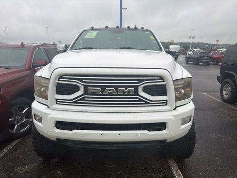 Used 2017 RAM 2500 Limited AWD/4WD image 2