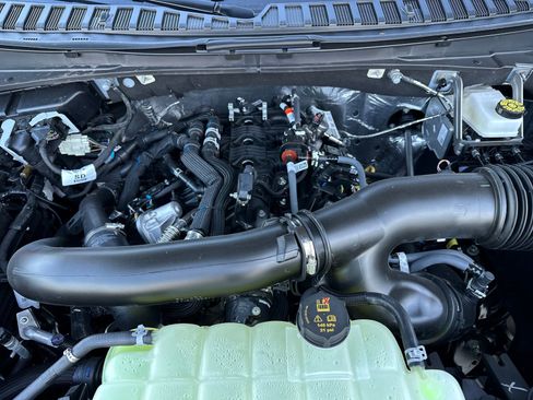 New 2025 Ford Expedition Active image 22