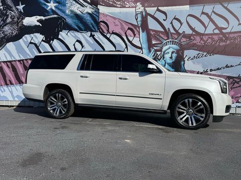 Used 2019 GMC Yukon XL Denali w/ Denali Ultimate Package image 1
