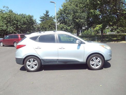 Used 2013 Hyundai Tucson GLS AWD/4WD image 6