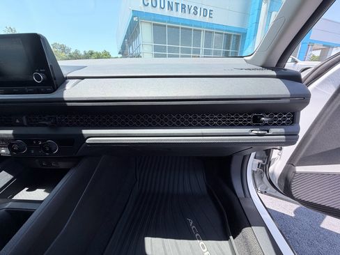 Used 2023 Honda Accord LX image 10