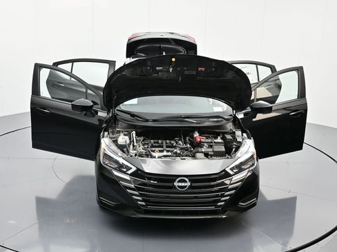 New 2025 Nissan Versa SV w/ Trunk Package FWD image 43