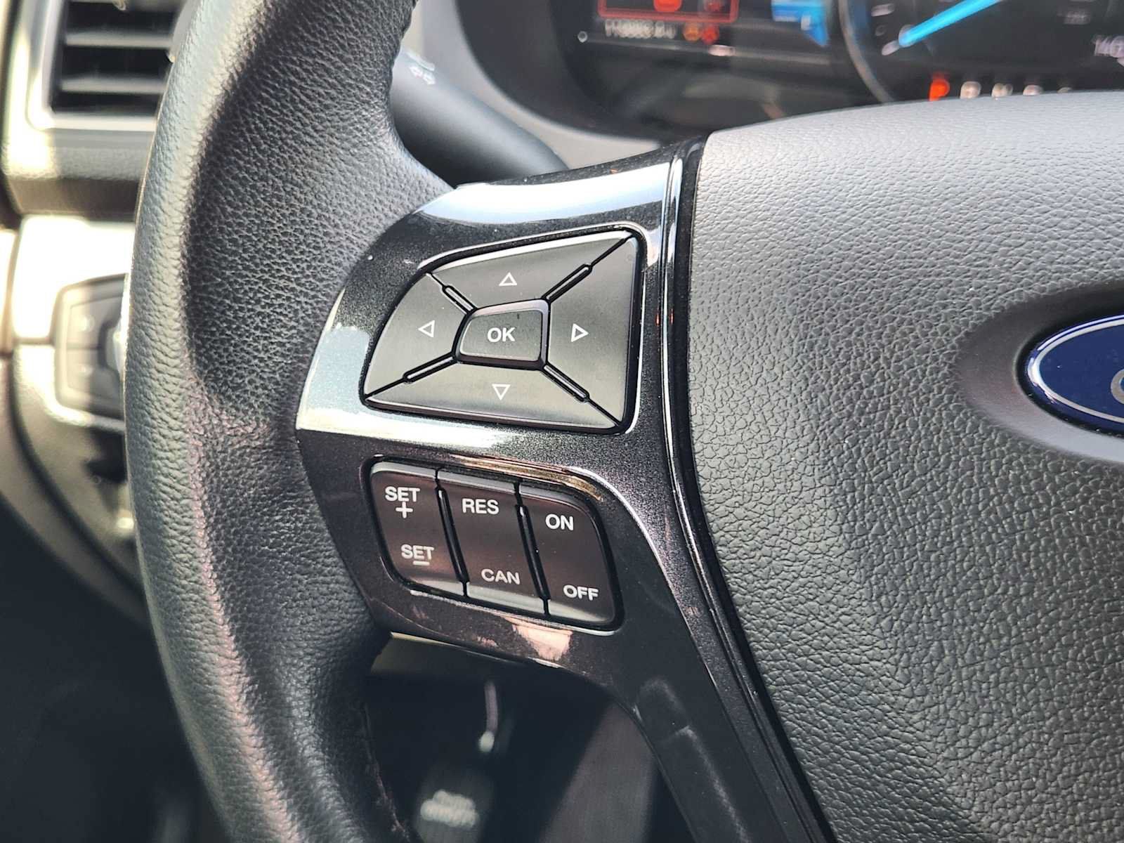 Used 2018 Ford Explorer XLT w/ Equipment Group 202A FWD image 26