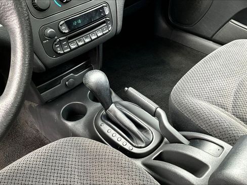 Used 2006 Chrysler Sebring Sedan FWD image 17