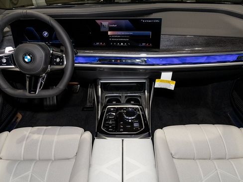 New 2026 BMW 760i xDrive w/ Executive Package image 40