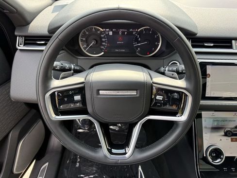 Used 2023 Land Rover Range Rover Velar R-Dynamic S image 21