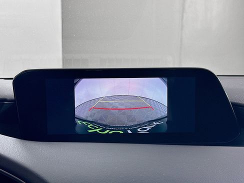 Used 2024 MAZDA MAZDA3 s image 22