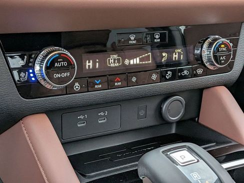 New 2026 Mitsubishi Outlander SEL image 22