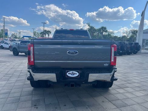 Used 2023 Ford F450 Lariat w/ FX4 Off-Road Package AWD/4WD image 5