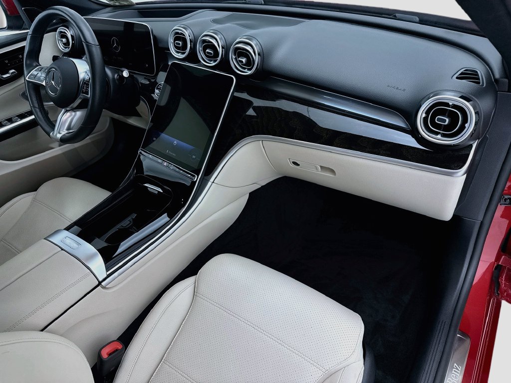 Certified 2025 Mercedes-Benz C 300 Sedan image 16