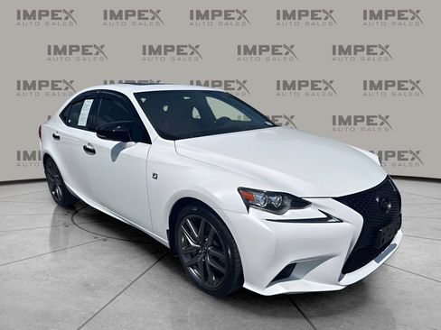 Used 2016 Lexus IS 200t w/ F Sport Package RWD image 4
