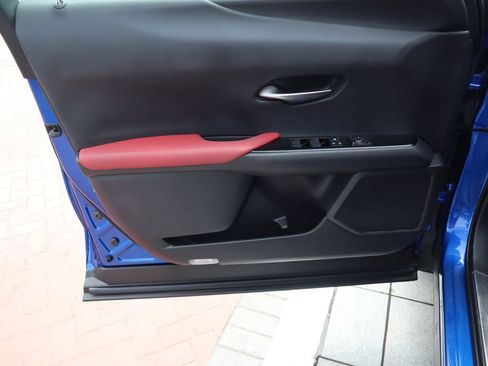 Used 2021 Lexus UX 200 F Sport FWD image 18