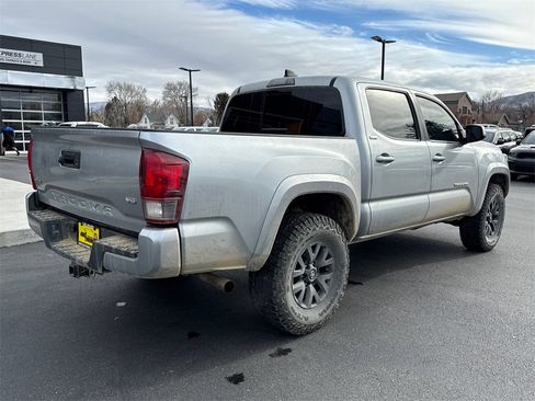 Used 2023 Toyota Tacoma SR5 w/ Technology Package image 2