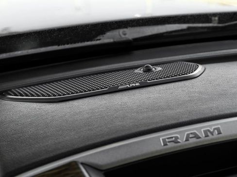 Used 2020 RAM 2500 Laramie image 32