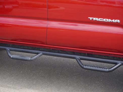 Used 2021 Toyota Tacoma TRD Off-Road w/ TRD Premium Off Road Package AWD/4WD image 6