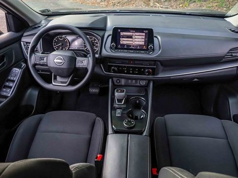 Certified 2025 Nissan Rogue S image 19